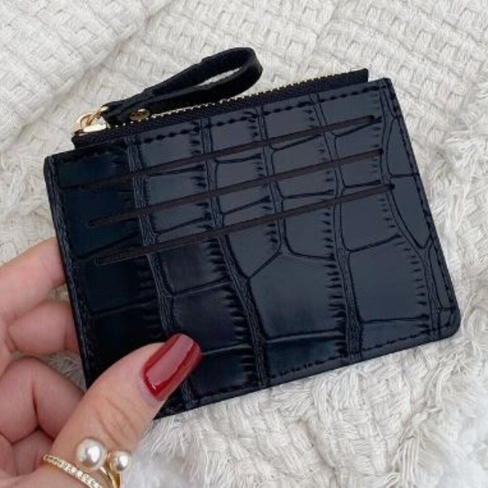 NWT, Stone Pattern Alligator Print 6 Card Wallet